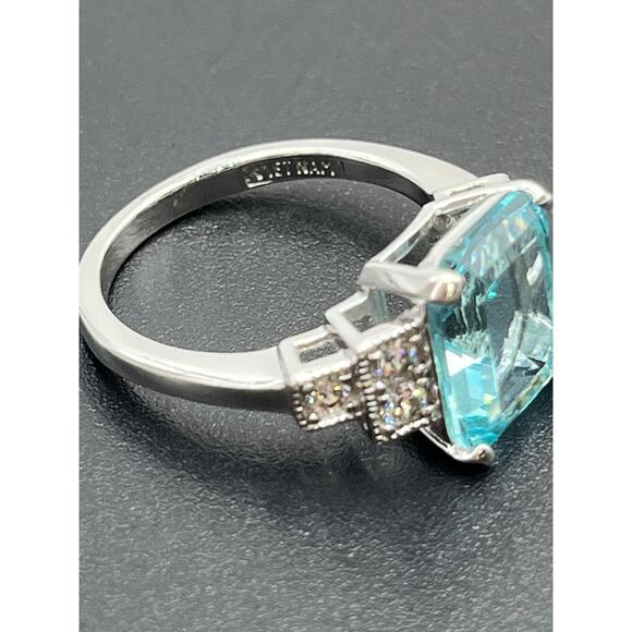 Designer Sterling Silver Emerald Cut Stimulated Blue CZ Stone Solitaire Ring 8.5 - Picture 9 of 13